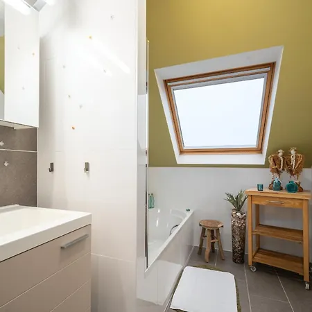 Penthouse With Spacious Terrace & Sea View * Ostende